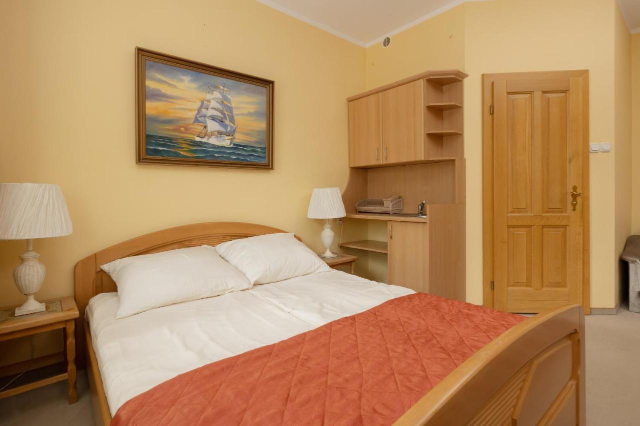 Apartamento Pod Lwem Pobierowo Exterior foto